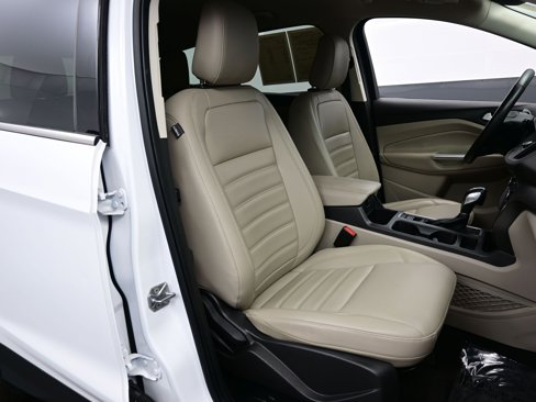 Used 2019 Ford Escape SEL image 14