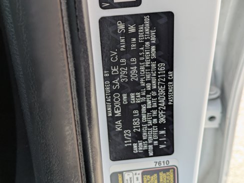 Certified 2024 Kia Forte LXS w/ LXS Technology Package image 30