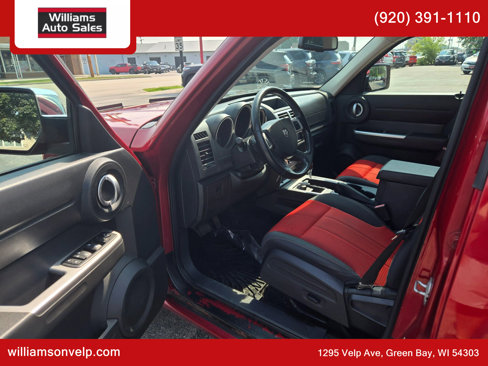 Used 2009 Dodge Nitro R/T image 10