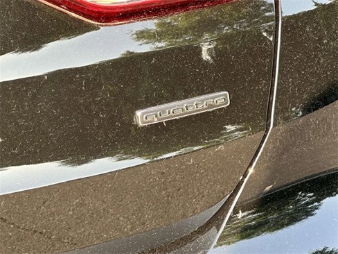 Certified 2025 Audi Q3 2.0T Premium image 13