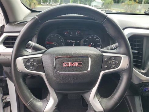 Used 2017 GMC Acadia SLE image 28