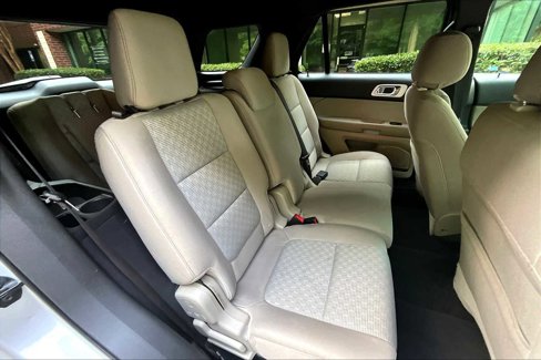 Used 2013 Ford Explorer XLT image 18