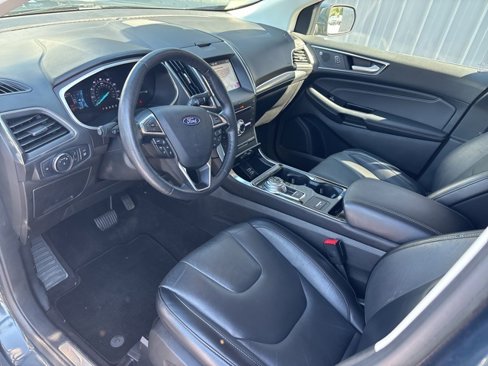 Used 2019 Ford Edge Titanium w/ Cold Weather Package image 16