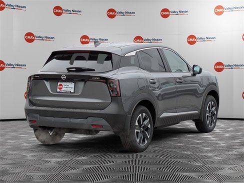 New 2025 Nissan Kicks SV image 5