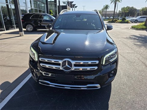 Certified 2020 Mercedes-Benz GLB 250 4MATIC w/ Premium Package image 3