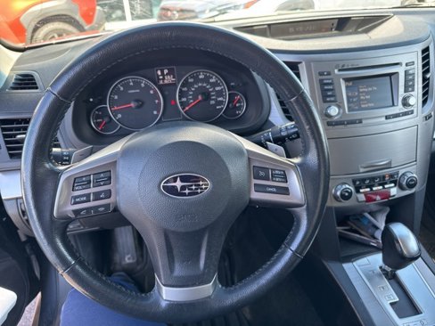 Used 2014 Subaru Outback 2.5i Premium image 22