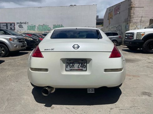 Used 2006 Nissan 350Z Base w/ (N93) Cargo Convenience Pkg image 6