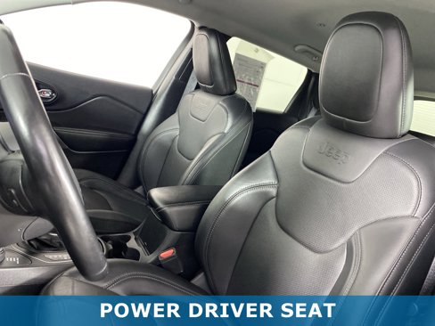 Used 2021 Jeep Cherokee Latitude Lux w/ Comfort/Convenience Group image 16