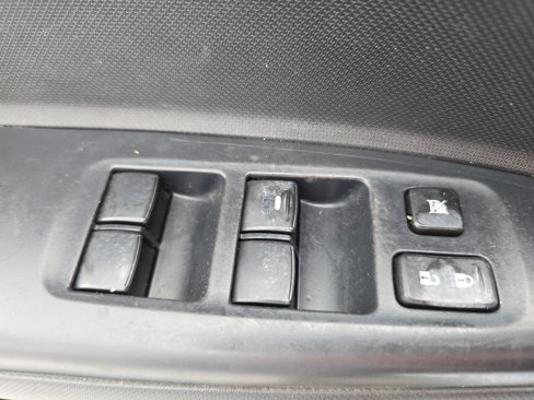 Used 2018 Mitsubishi Mirage ES image 25