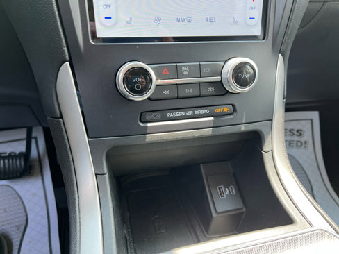 Used 2022 Ford Edge SEL w/ Convenience Package image 21