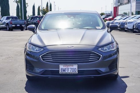 Used 2020 Ford Fusion SE image 2