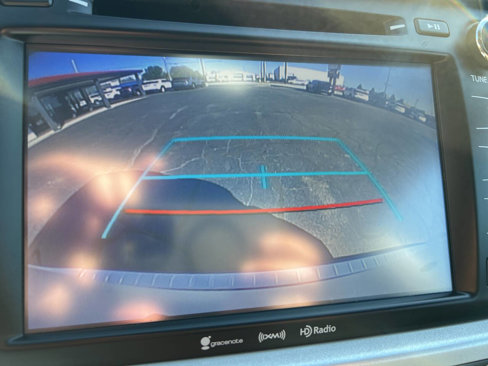Used 2019 Toyota Highlander XLE image 23