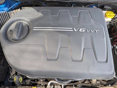 Used 2020 Jeep Cherokee Trailhawk w/ Cold Weather Group image 21