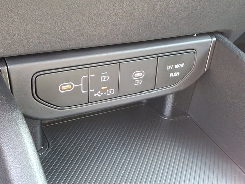 New 2025 Kia K4 LXS image 18