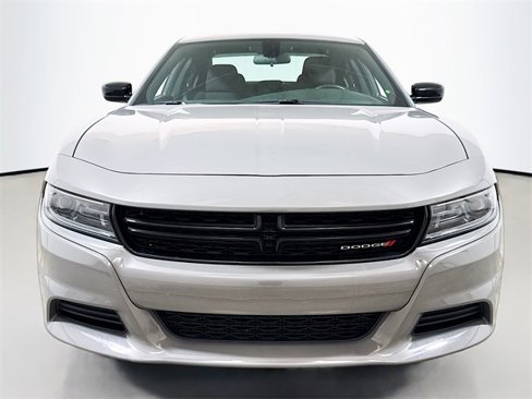 Used 2023 Dodge Charger SXT image 2