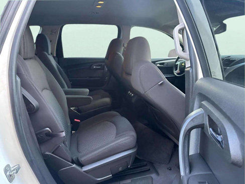 Used 2012 Chevrolet Traverse LT image 20