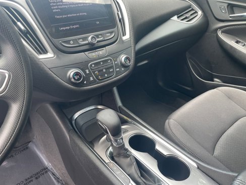 Used 2024 Chevrolet Malibu LT image 37