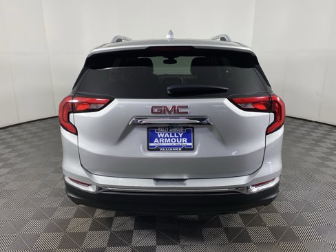 Used 2020 GMC Terrain SLT image 7