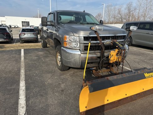 Used 2008 Chevrolet Silverado 2500 W/T w/ Snow Plow Prep Package image 8