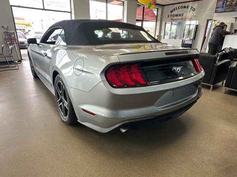 Used 2020 Ford Mustang Premium image 19