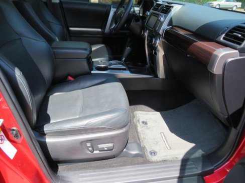 Used 2017 Toyota 4Runner Limited image 39
