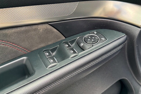 Used 2018 Ford Explorer XLT w/ Equipment Group 202A image 25