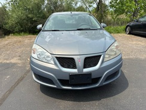 Used 2009 Pontiac G6 Sedan image 2