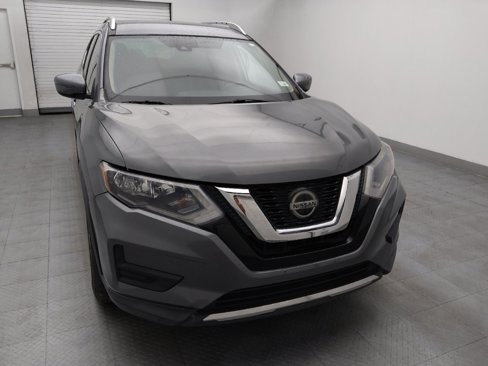 Used 2019 Nissan Rogue SV image 14