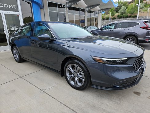 Used 2024 Honda Accord EX image 3