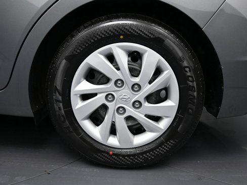 Used 2019 Hyundai Elantra SE w/ Cargo Package image 10