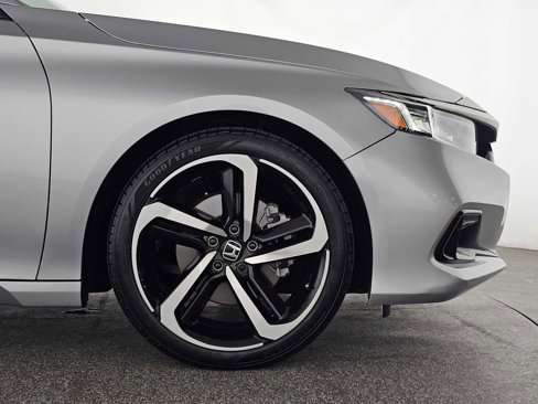 Used 2022 Honda Accord Sport image 9
