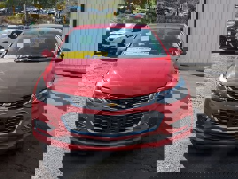 Used 2018 Chevrolet Cruze Premier image 2