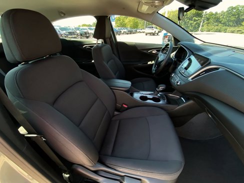 Used 2024 Chevrolet Malibu LT image 13