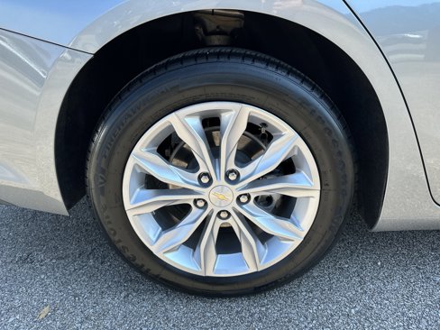 Used 2024 Chevrolet Malibu LT image 18