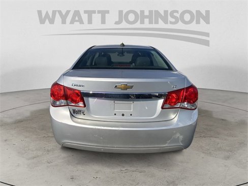 Used 2015 Chevrolet Cruze LT image 8
