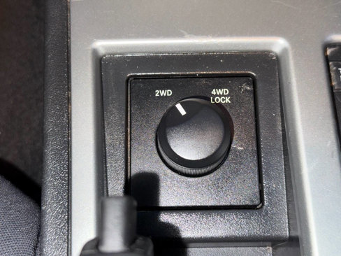 Used 2011 Dodge Nitro SE image 33