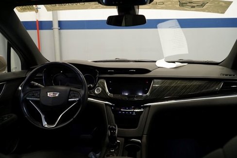Certified 2022 Cadillac XT6 Premium Luxury image 11