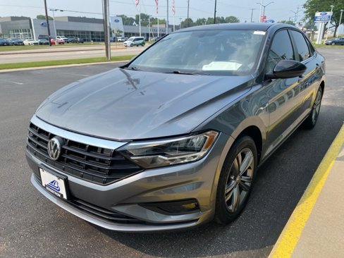 Used 2019 Volkswagen Jetta R-Line image 3