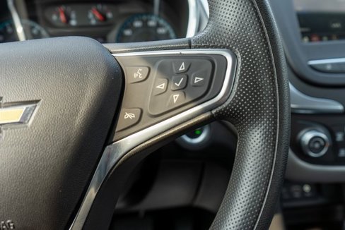 Used 2019 Chevrolet Equinox LS image 21