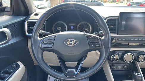 Used 2020 Hyundai Venue image 42