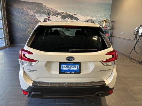 Used 2021 Subaru Forester Premium image 26