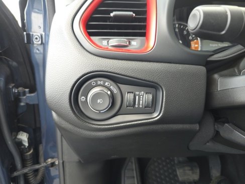 Used 2022 Jeep Renegade Trailhawk w/ Sun/Sound Group image 16
