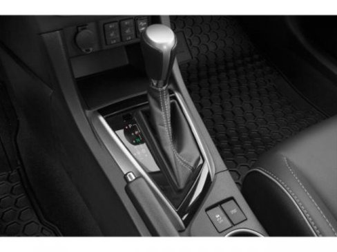 Used 2015 Toyota Corolla S image 11