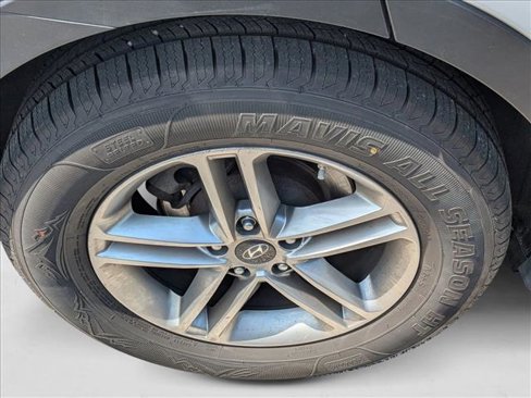 Used 2018 Hyundai Santa Fe Sport w/ 2.4L Value Package 02 image 8