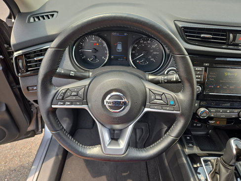 Used 2022 Nissan Rogue Sport SV w/ Technology Package image 20