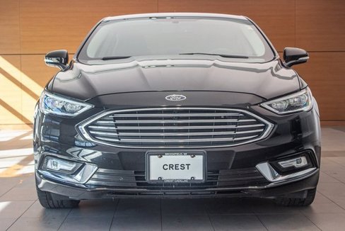 Used 2017 Ford Fusion Titanium image 2
