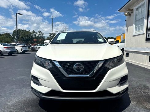 Used 2021 Nissan Rogue Sport SV image 3