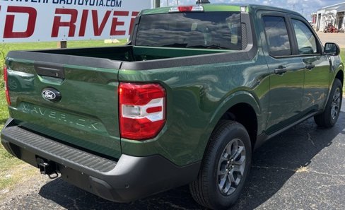New 2025 Ford Maverick XLT image 8