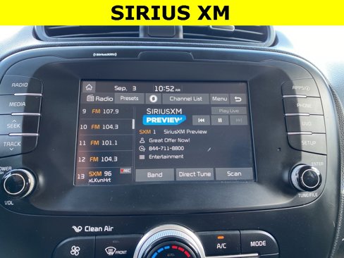 Used 2018 Kia Soul + image 9