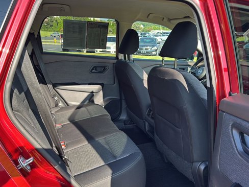 Used 2021 Nissan Rogue S image 11